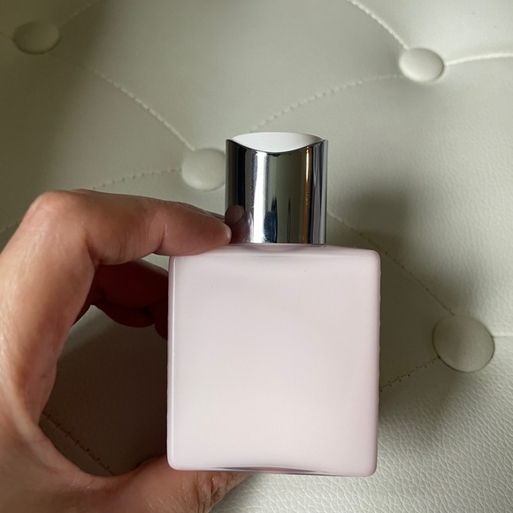 Dior Miss Dior Comforting Body Milk - Picture 3 of 3